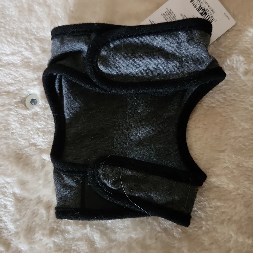 NWT Frisco Cat Pet Wrap Harness Gray And Black 3/8 X 9